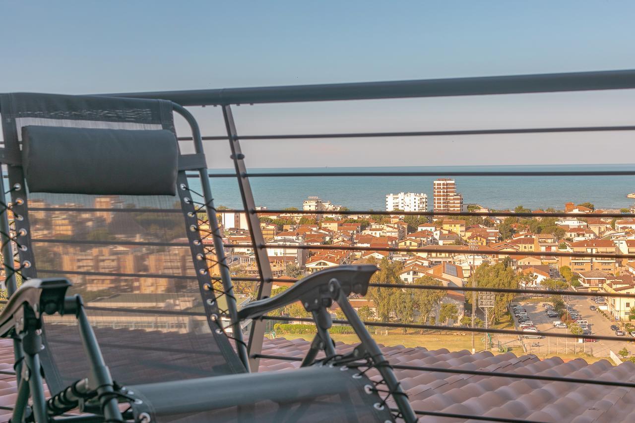 Bellavistarelax Hotel Giulianova Bagian luar foto