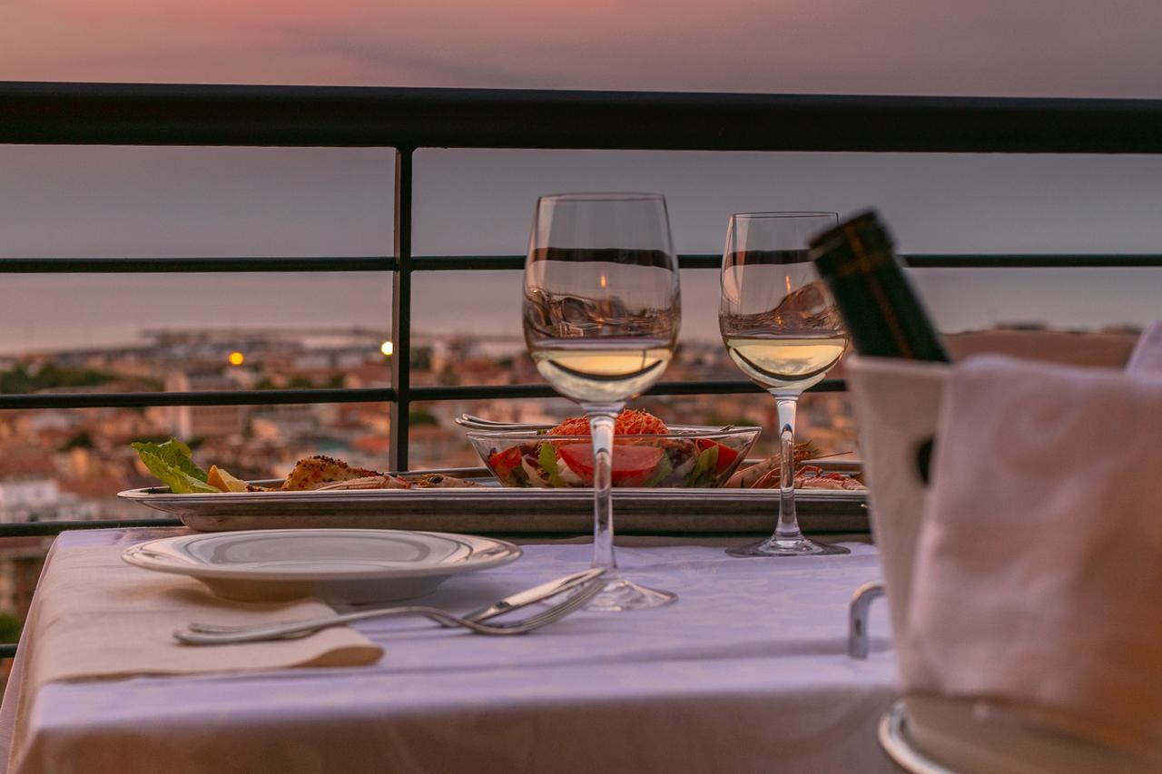Bellavistarelax Hotel Giulianova Bagian luar foto