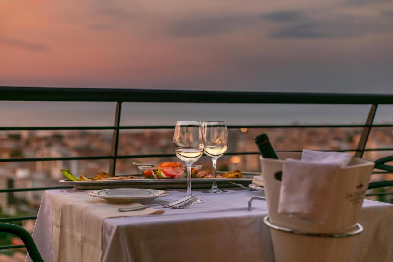 Bellavistarelax Hotel Giulianova Bagian luar foto